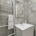 Guestready - Golden And Silver Dawn *