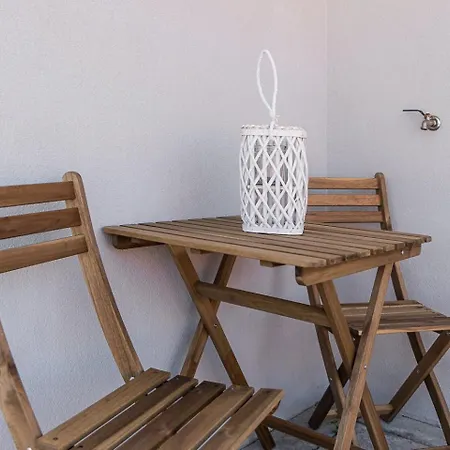 Guestready - Golden And Silver Dawn *