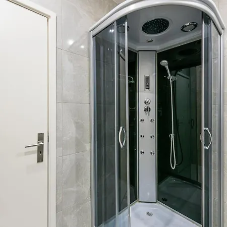 Guestready - Golden And Silver Dawn * 加亚新城