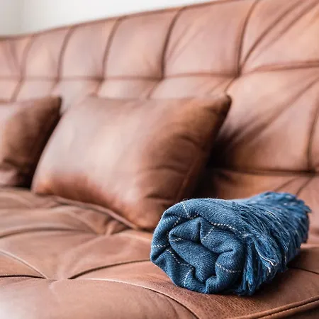 Guestready - Golden And Silver Dawn