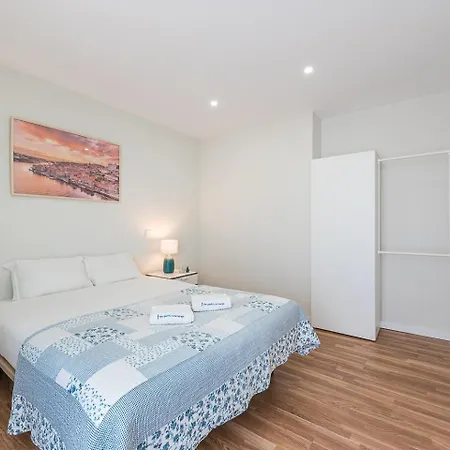 Guestready - Golden And Silver Dawn