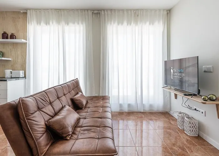 Guestready - Golden And Silver Dawn