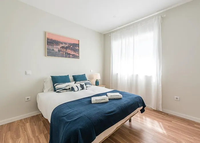 Guestready - Golden And Silver Dawn