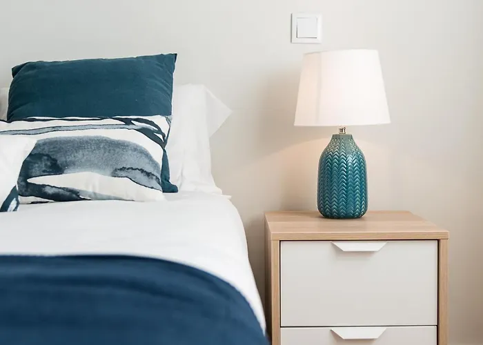 Guestready - Golden And Silver Dawn