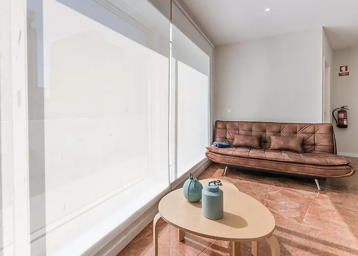 Guestready - Golden And Silver Dawn *