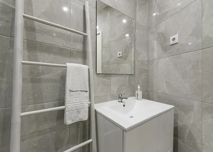 Guestready - Golden And Silver Dawn *